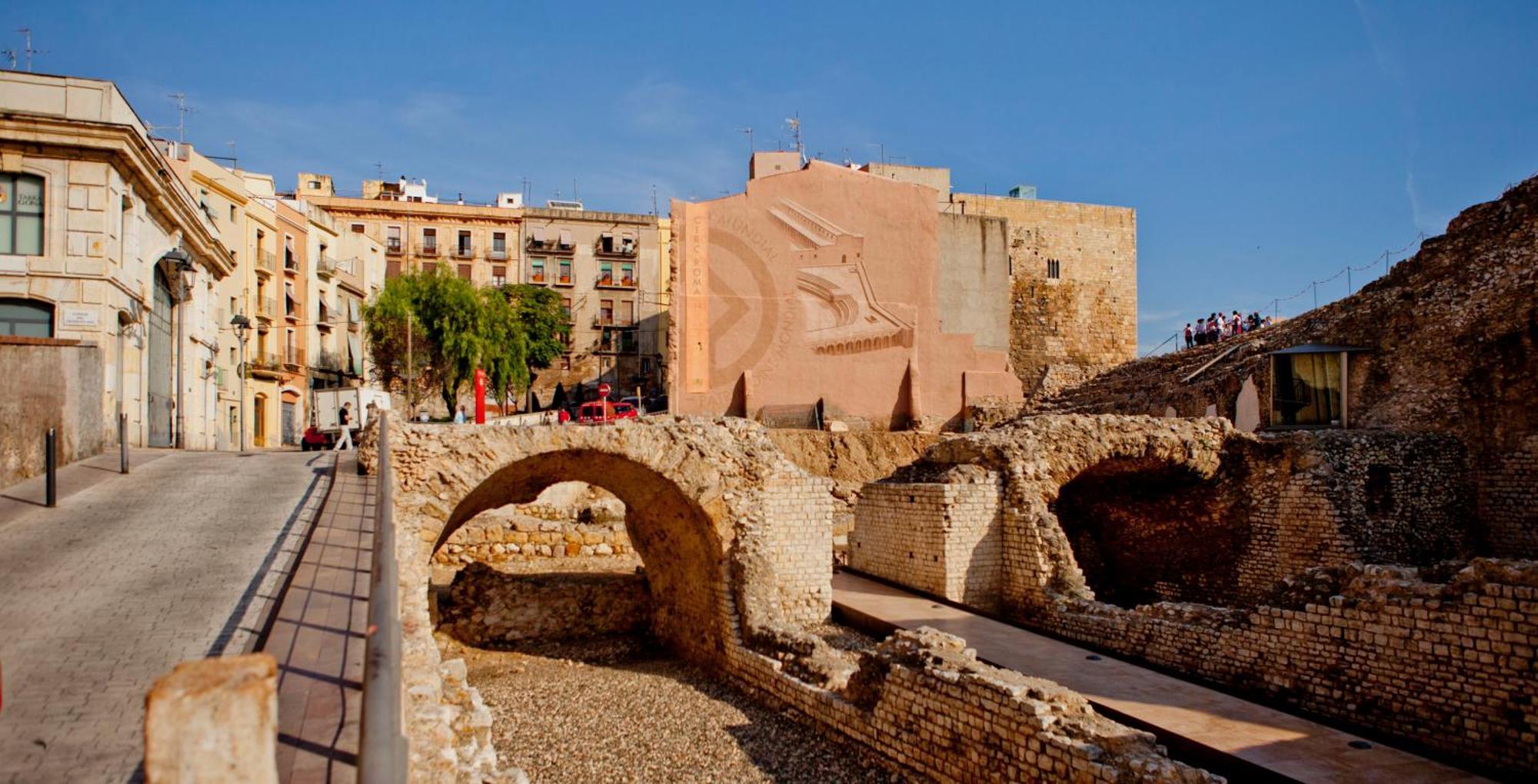 Placa De La Font Tarragona Buitenkant foto