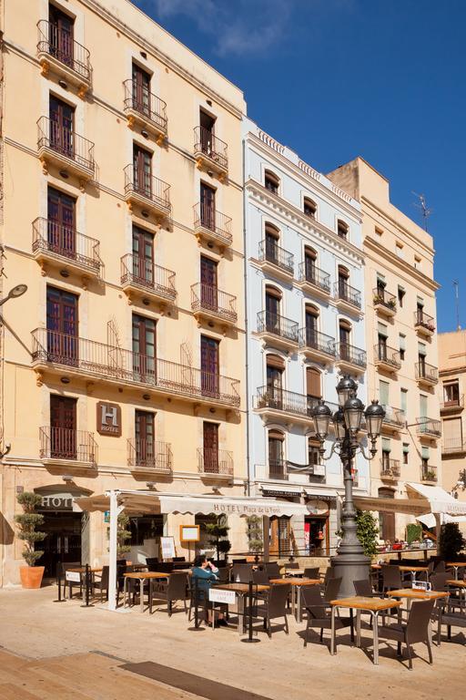 Placa De La Font Tarragona Buitenkant foto